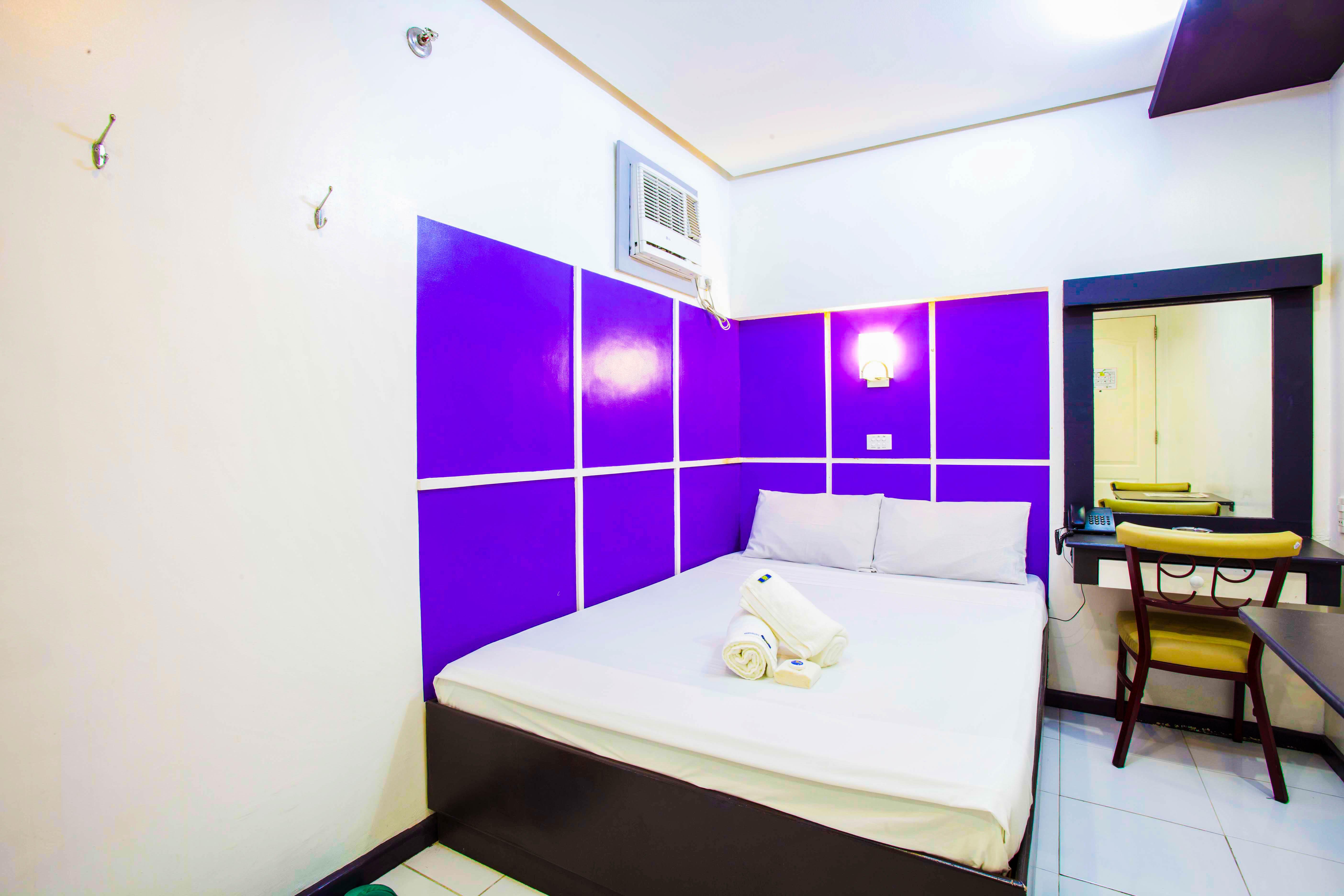 Hotel 99 Cubao Quezon City Esterno foto