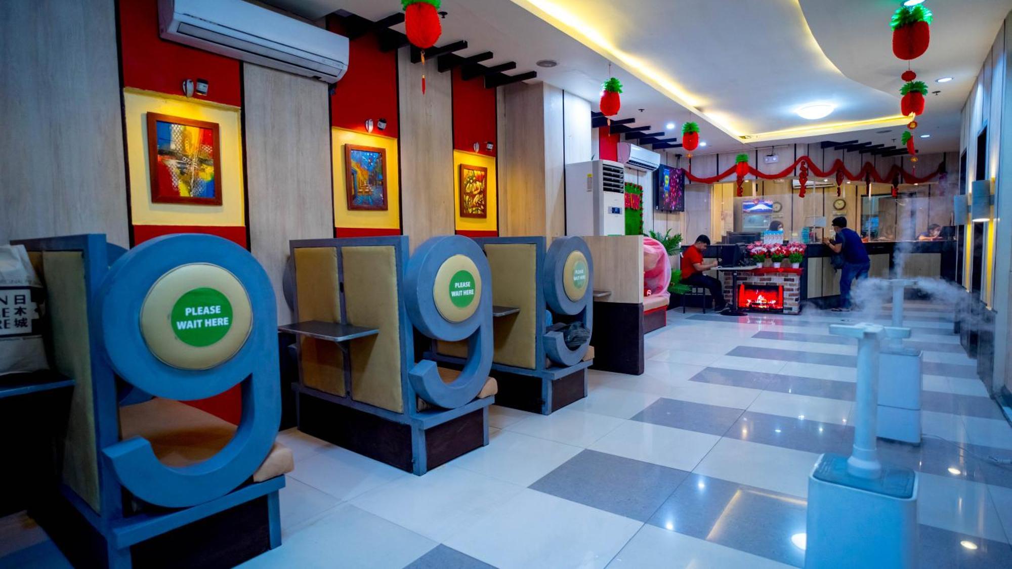 Hotel 99 Cubao Quezon City Esterno foto