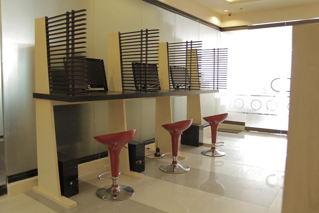 Hotel 99 Cubao Quezon City Esterno foto