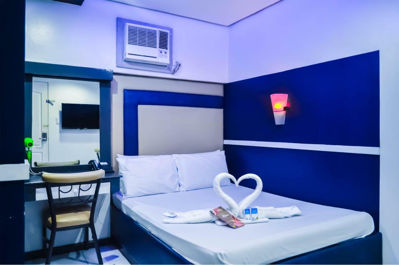 Hotel 99 Cubao Quezon City Esterno foto