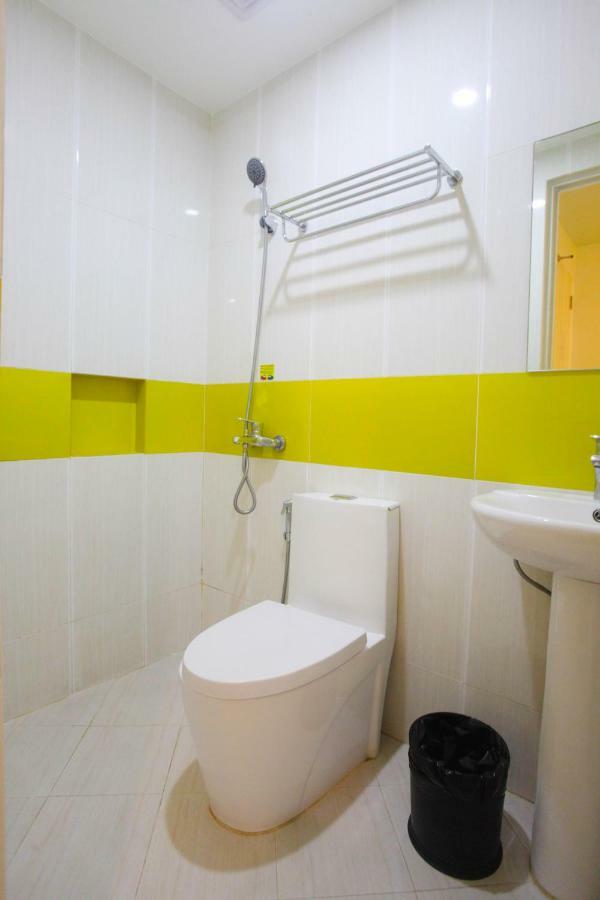 Hotel 99 Cubao Quezon City Esterno foto