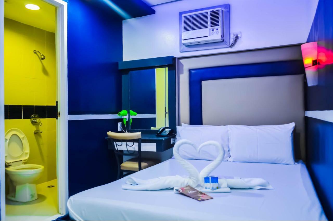 Hotel 99 Cubao Quezon City Esterno foto